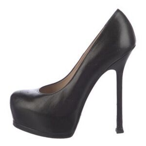 Yves Saint Laurent Leather Pumps